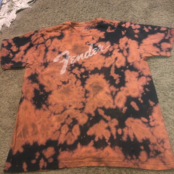 Fender Tops - Bleach dyed Fender Graphic tee
